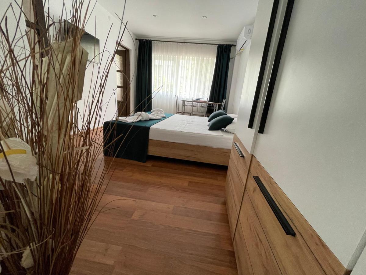 Beatrice Apartment โอร์โชวา ภายนอก รูปภาพ